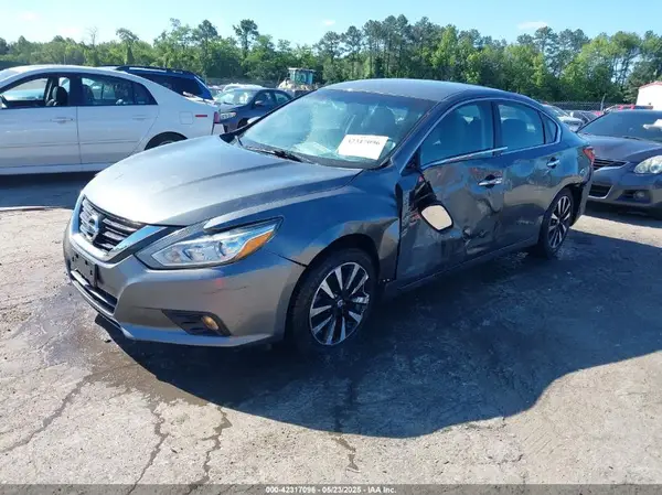 1N4AL3AP6JC142285 2018 NISSAN ALTIMA - Image 2