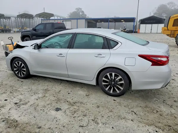 1N4AL3AP6JC142609 2018 NISSAN ALTIMA - Image 2