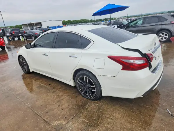 1N4AL3AP6JC142948 2018 NISSAN ALTIMA - Image 2
