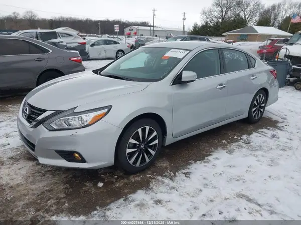 1N4AL3AP6JC143159 2018 NISSAN ALTIMA - Image 2