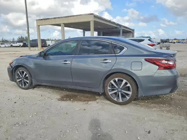 1N4AL3AP6JC143193 2018 NISSAN ALTIMA - Image 2