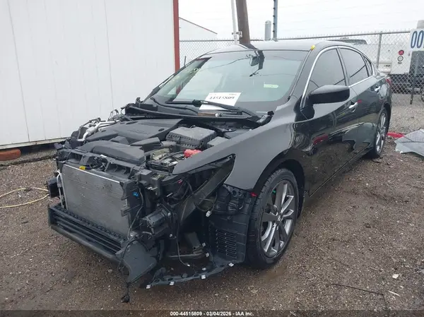 1N4AL3AP6JC143761 2018 NISSAN ALTIMA - Image 2