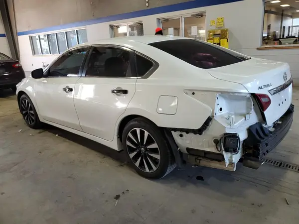 1N4AL3AP6JC146174 2018 NISSAN ALTIMA - Image 2