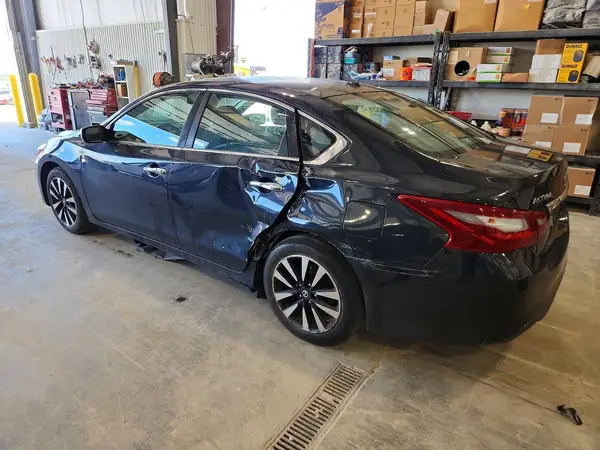 1N4AL3AP6JC148801 2018 NISSAN ALTIMA - Image 2