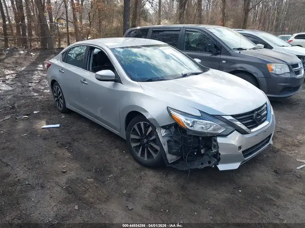 1N4AL3AP6JC154081 2018 NISSAN ALTIMA - Image 1