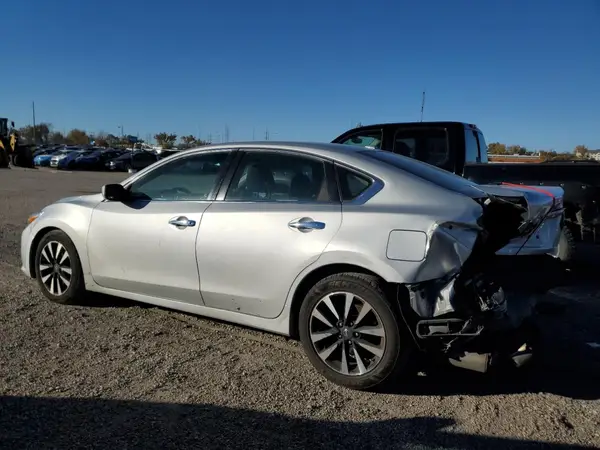 1N4AL3AP6JC157630 2018 NISSAN ALTIMA - Image 2