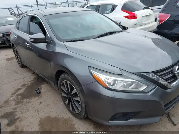 1N4AL3AP6JC159958 2018 NISSAN ALTIMA - Image 1