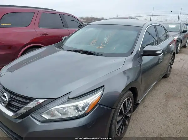 1N4AL3AP6JC159958 2018 NISSAN ALTIMA - Image 2
