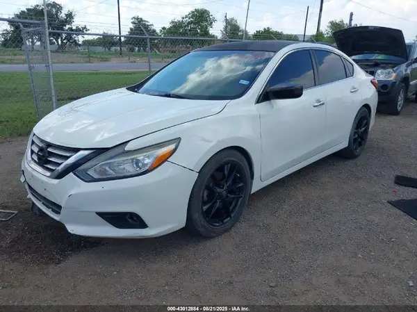 1N4AL3AP6JC161225 2018 NISSAN ALTIMA - Image 2