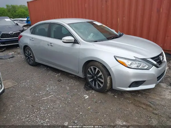 1N4AL3AP6JC165176 2018 NISSAN ALTIMA - Image 1
