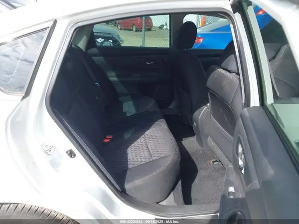 1N4AL3AP6JC165811 2018 NISSAN ALTIMA - Image 8