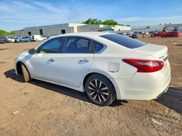 1N4AL3AP6JC167610 2018 NISSAN ALTIMA - Image 2