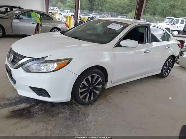 1N4AL3AP6JC173228 2018 NISSAN ALTIMA - Image 2
