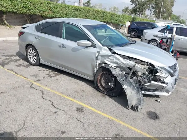 1N4AL3AP6JC173505 2018 NISSAN ALTIMA - Image 1