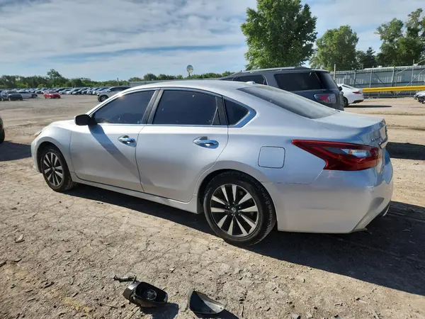 1N4AL3AP6JC175481 2018 NISSAN ALTIMA - Image 2