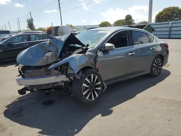 1N4AL3AP6JC178574 2018 NISSAN ALTIMA - Image 1