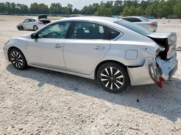 1N4AL3AP6JC179305 2018 NISSAN ALTIMA - Image 2