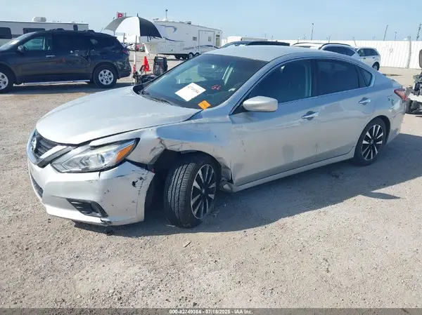 1N4AL3AP6JC179532 2018 NISSAN ALTIMA - Image 2