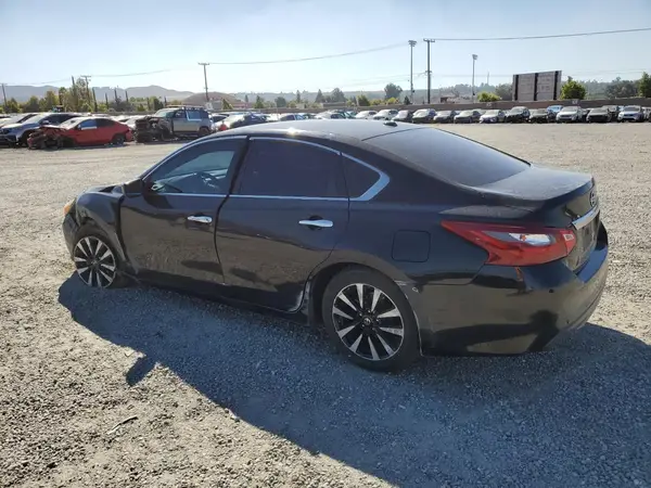 1N4AL3AP6JC180504 2018 NISSAN ALTIMA - Image 2
