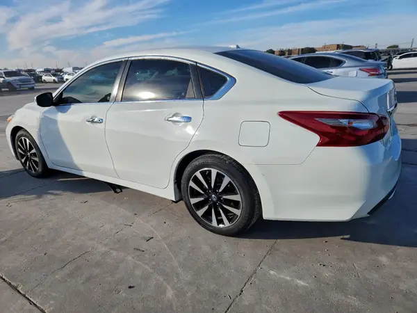 1N4AL3AP6JC181409 2018 NISSAN ALTIMA - Image 2
