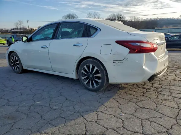 1N4AL3AP6JC181426 2018 NISSAN ALTIMA - Image 2