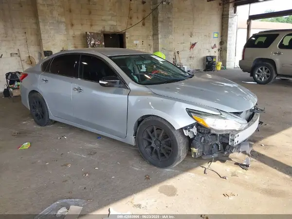 1N4AL3AP6JC181507 2018 NISSAN ALTIMA - Image 1
