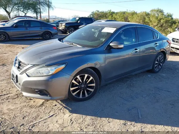 1N4AL3AP6JC183242 2018 NISSAN ALTIMA - Image 2