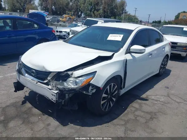 1N4AL3AP6JC185010 2018 NISSAN ALTIMA - Image 2