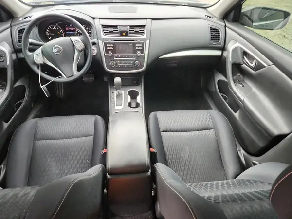 1N4AL3AP6JC186013 2018 NISSAN ALTIMA - Image 8