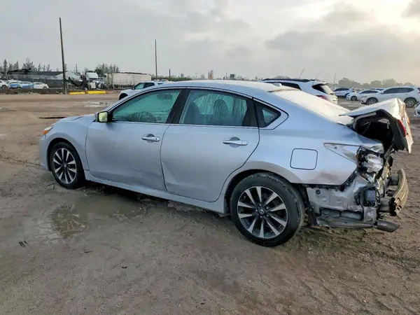 1N4AL3AP6JC186609 2018 NISSAN ALTIMA - Image 2
