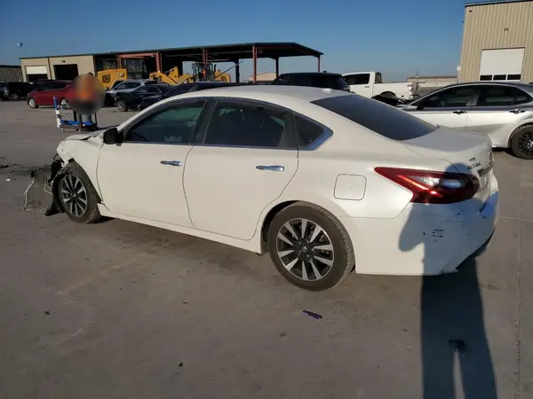 1N4AL3AP6JC188201 2018 NISSAN ALTIMA - Image 2
