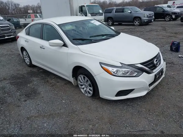 1N4AL3AP6JC188537 2018 NISSAN ALTIMA - Image 1