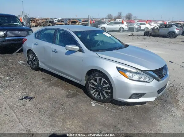 1N4AL3AP6JC189946 2018 NISSAN ALTIMA - Image 1