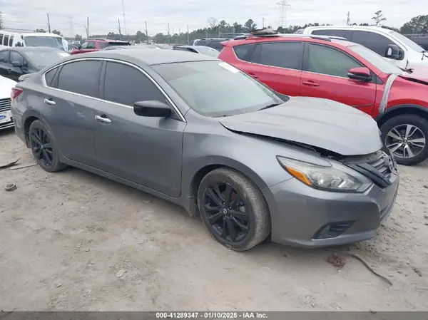 1N4AL3AP6JC192183 2018 NISSAN ALTIMA - Image 1