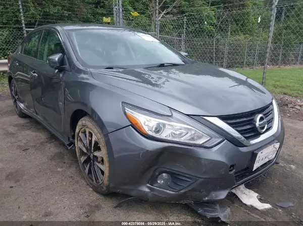 1N4AL3AP6JC193155 2018 NISSAN ALTIMA - Image 1