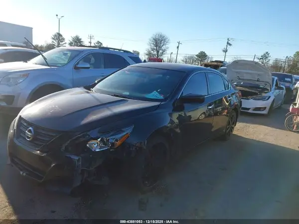1N4AL3AP6JC193561 2018 NISSAN ALTIMA - Image 2