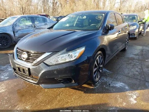 1N4AL3AP6JC194029 2018 NISSAN ALTIMA - Image 2