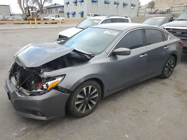 1N4AL3AP6JC195245 2018 NISSAN ALTIMA - Image 1