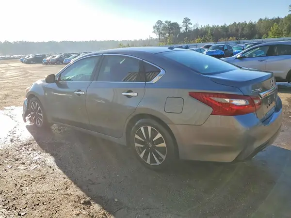 1N4AL3AP6JC195567 2018 NISSAN ALTIMA - Image 2