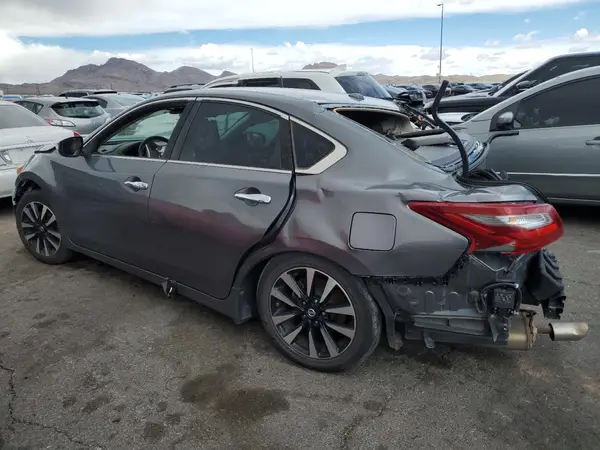 1N4AL3AP6JC195603 2018 NISSAN ALTIMA - Image 2