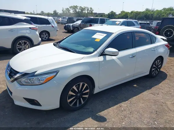 1N4AL3AP6JC196203 2018 NISSAN ALTIMA - Image 2