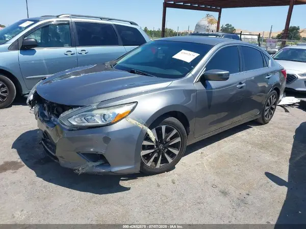 1N4AL3AP6JC200086 2018 NISSAN ALTIMA - Image 2