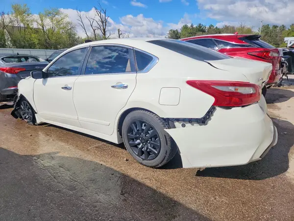 1N4AL3AP6JC201738 2018 NISSAN ALTIMA - Image 2