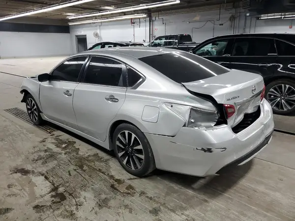 1N4AL3AP6JC204977 2018 NISSAN ALTIMA - Image 2