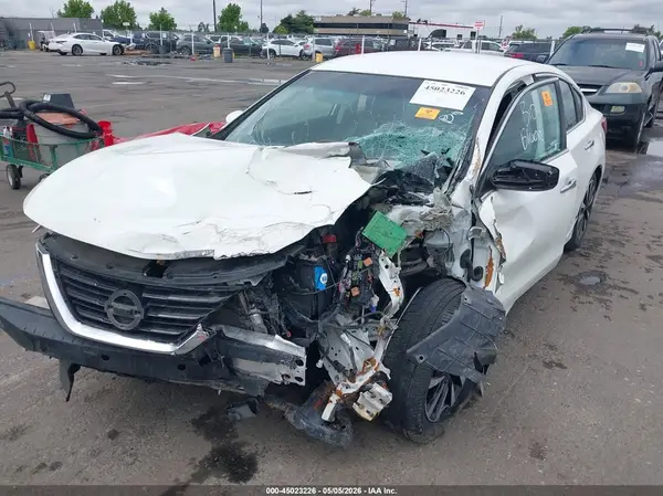 1N4AL3AP6JC205238 2018 NISSAN ALTIMA - Image 2