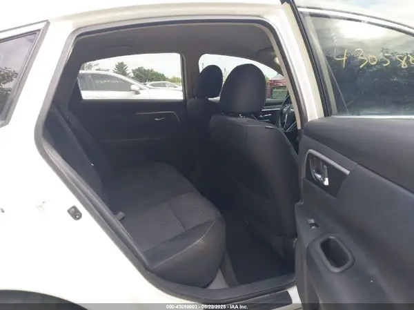 1N4AL3AP6JC205563 2018 NISSAN ALTIMA - Image 8