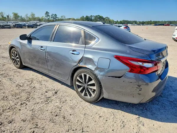 1N4AL3AP6JC205823 2018 NISSAN ALTIMA - Image 2