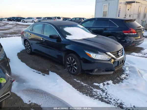 1N4AL3AP6JC205983 2018 NISSAN ALTIMA - Image 1