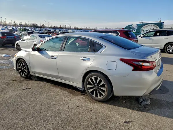 1N4AL3AP6JC210701 2018 NISSAN ALTIMA - Image 2