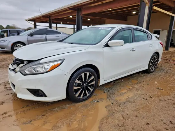 1N4AL3AP6JC211279 2018 NISSAN ALTIMA - Image 1